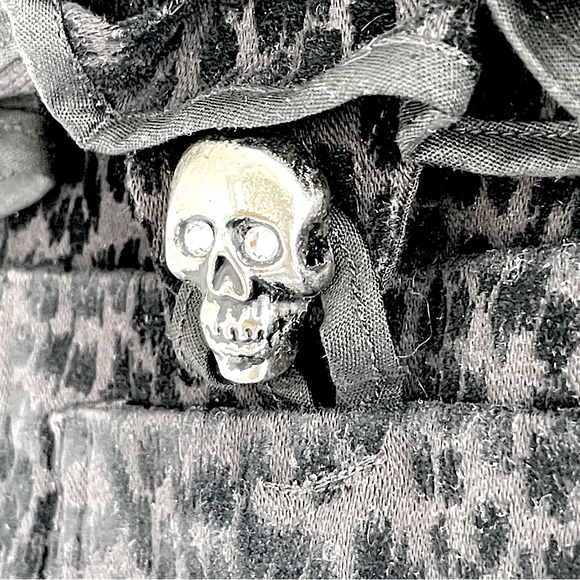 High Waist Leopard Print Capri Pants with Ruffled Skirt and Bows - Picture 7 of 9